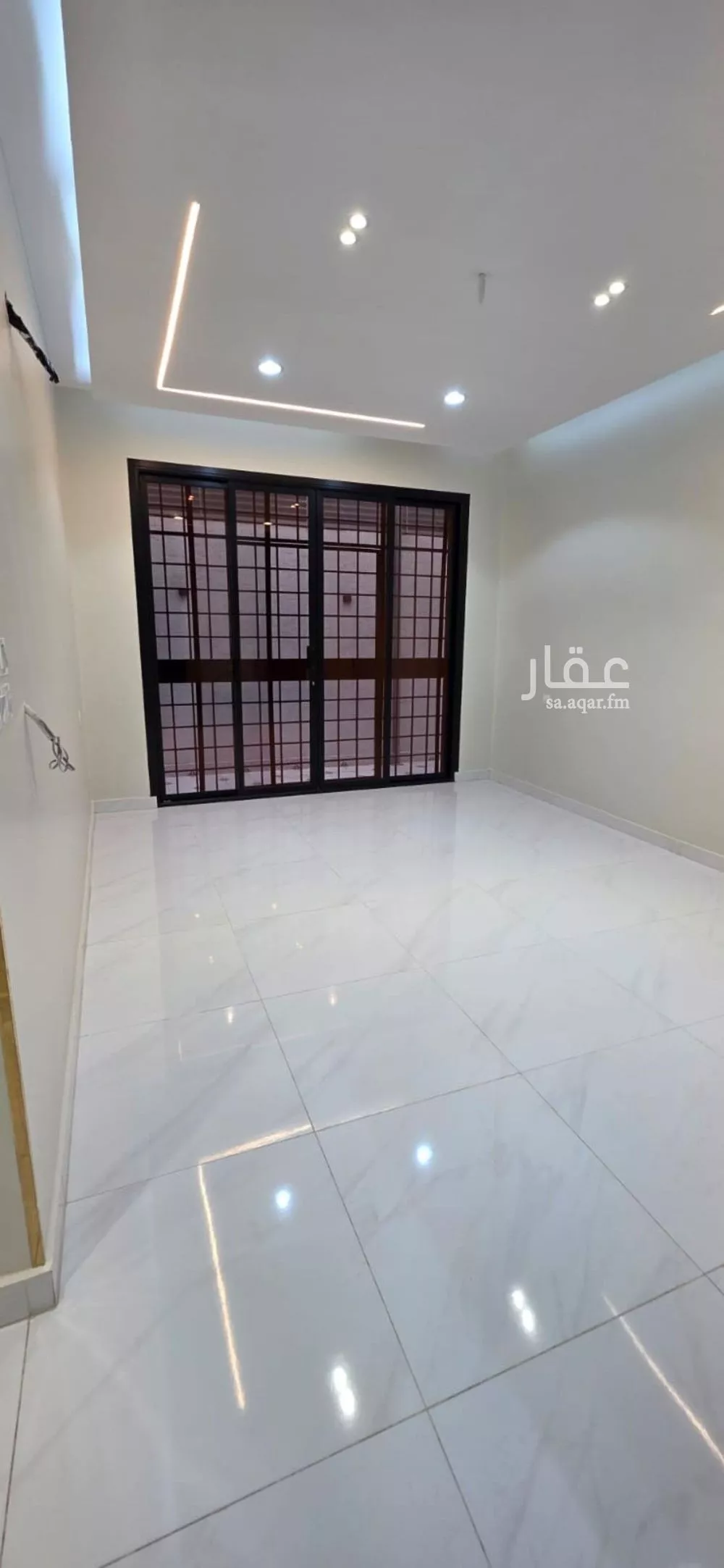 شقة للبيع في شارع يحيىى بن اسماعيل المهاجر, حي سكة الحديد, مدينة المدينه المنوره, منطقة المدينة المنورة 1 صورة