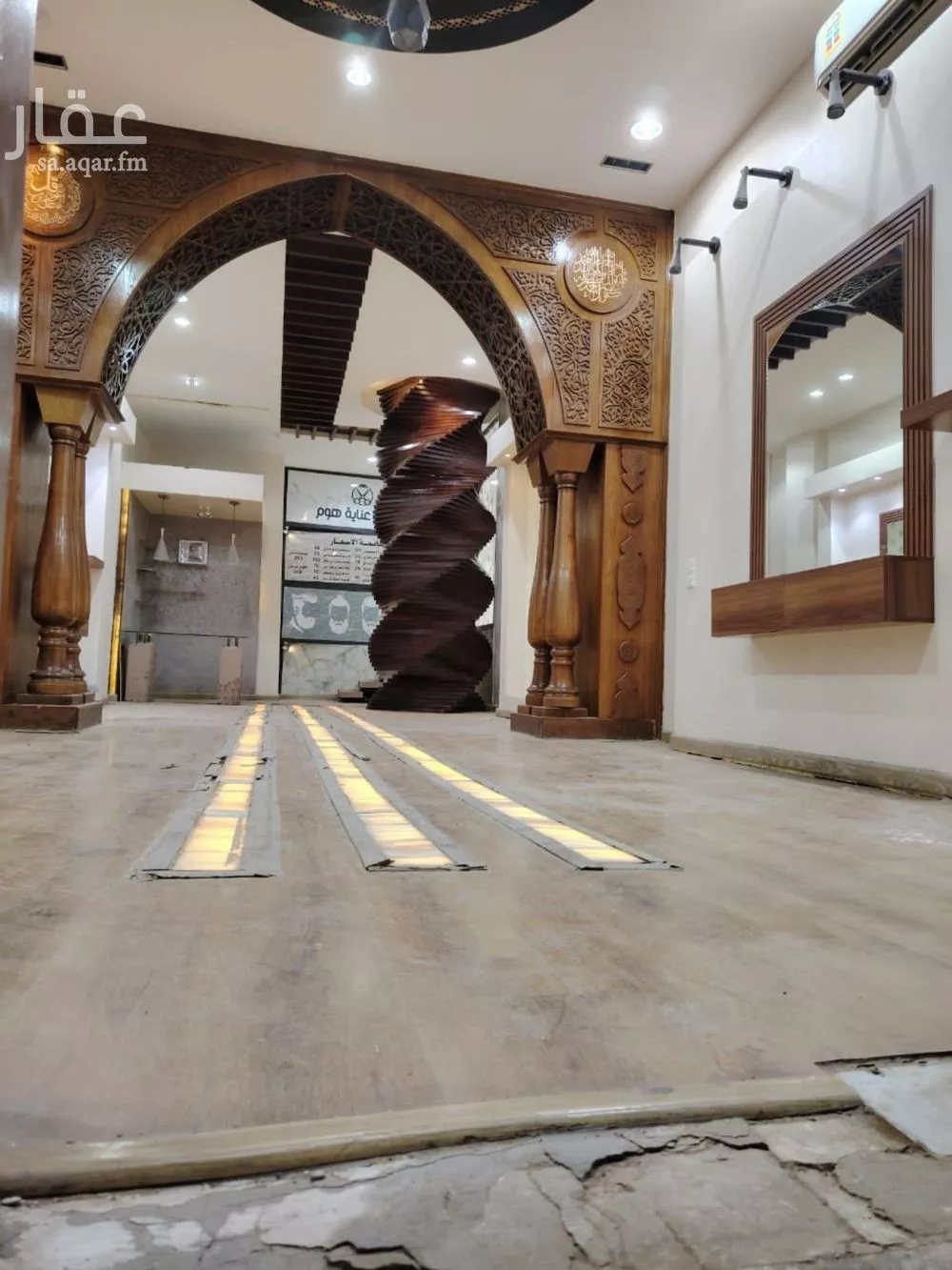 محل للإيجار في شارع طريق صلاح الدين الايوبي, حي شوران, مدينة المدينه المنوره, منطقة المدينة المنورة 1 صورة