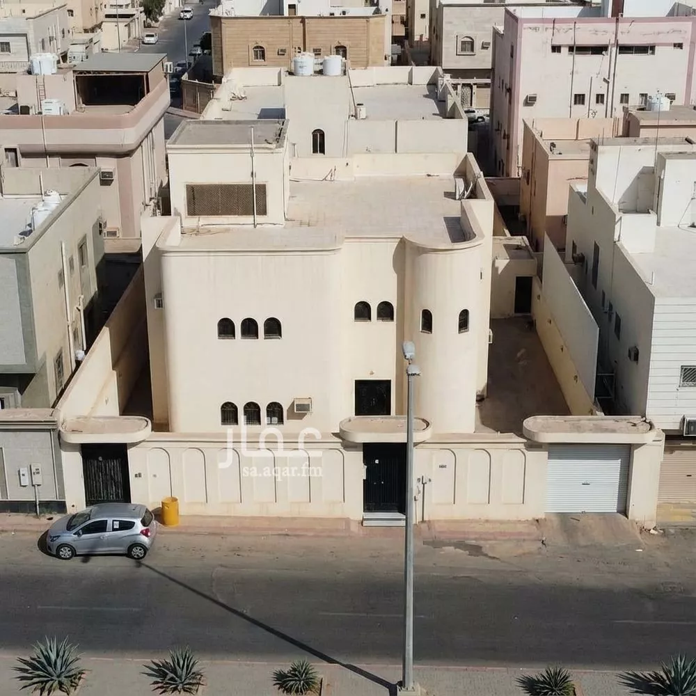 فيلا للبيع في شارع شارع الراجحي, حي الزهرة, مدينة البكيرية, منطقة القصيم 1 صورة
