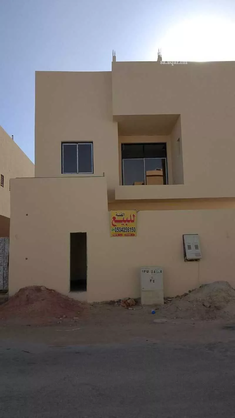 فيلا للبيع في شارع عقرباء 211, حي عقرباء, مدينة امارة منطقة الرياض - الجبيله, منطقة الرياض 1 صورة