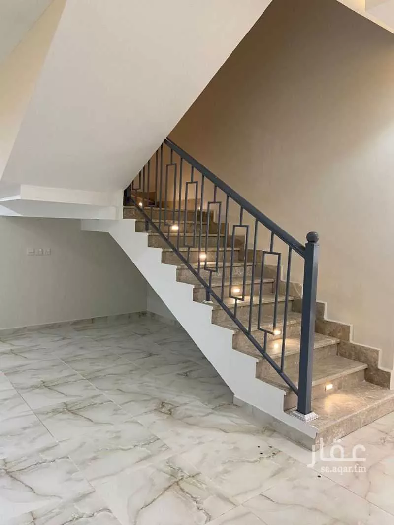 فيلا للبيع في شارع يحىى بن مسعود, حي المهدية, مدينة الرياض, منطقة الرياض 1 صورة