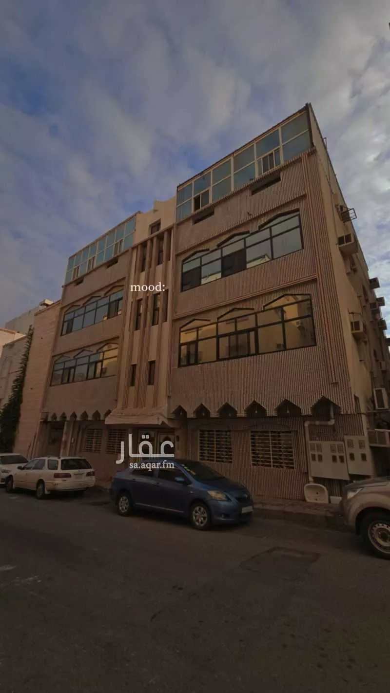 عمارة للبيع في شارع شارعرفاعه بن رافع الزرقي, حي الهجرة, مدينة مكة المكرمة, منطقة مكة المكرمة 1 صورة