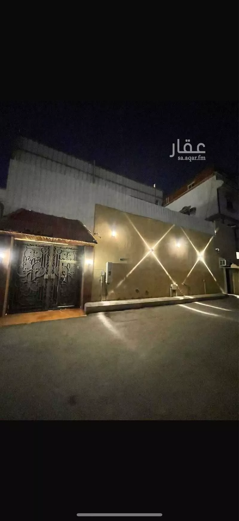 فيلا للبيع في شارع احمد العطار, حي الثغر, مدينة جدة, منطقة مكة المكرمة 1 صورة