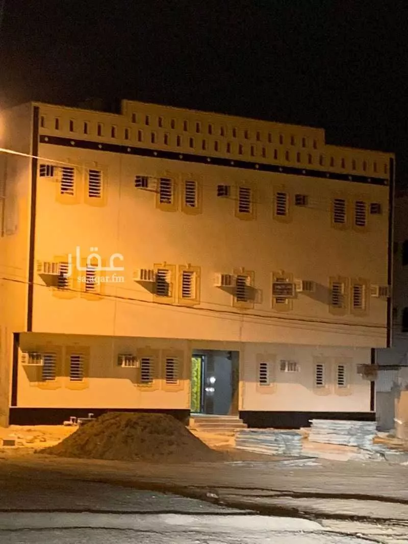 عمارة للإيجار في حي الزهور, مدينة محائل, منطقة عسير 1 صورة