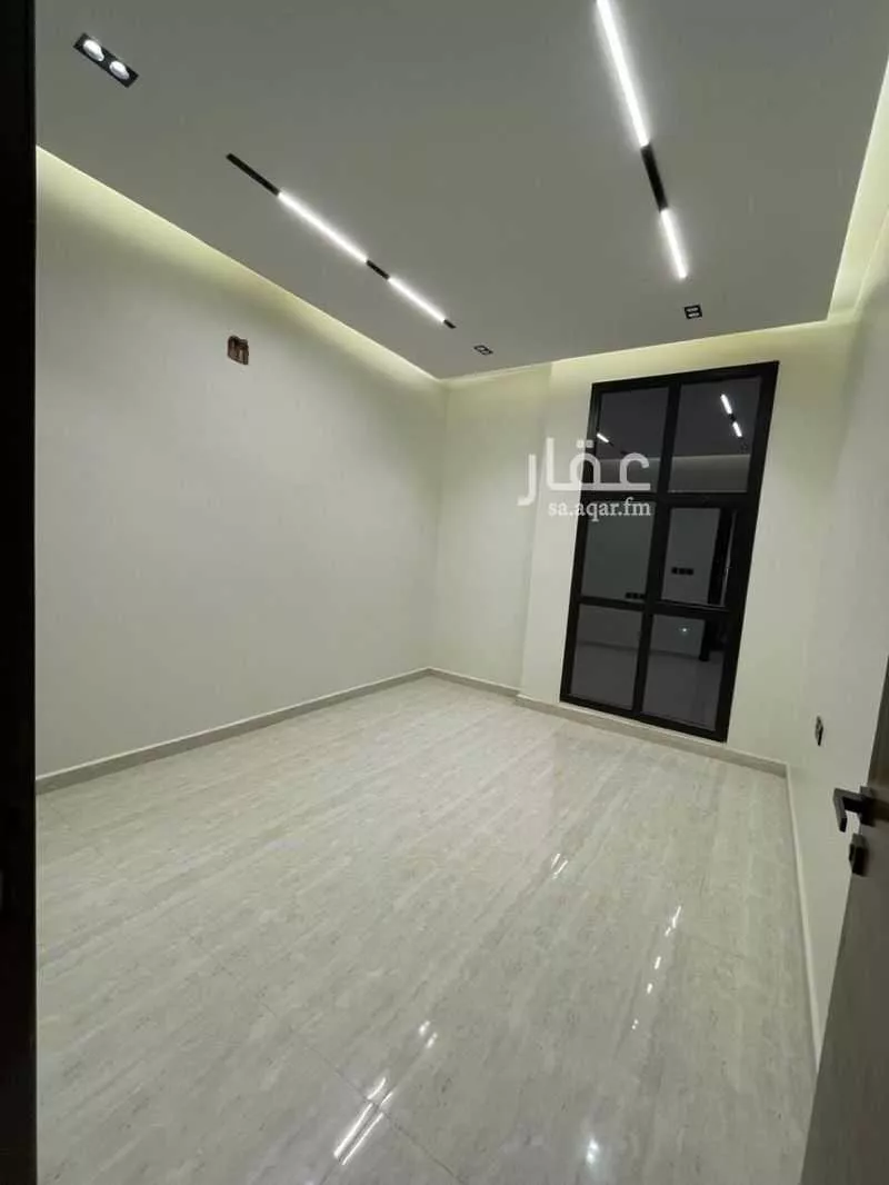 فيلا للبيع في شارع سعيد بن محمد المكناسي, حي الرمال, مدينة الرياض, منطقة الرياض 1 صورة