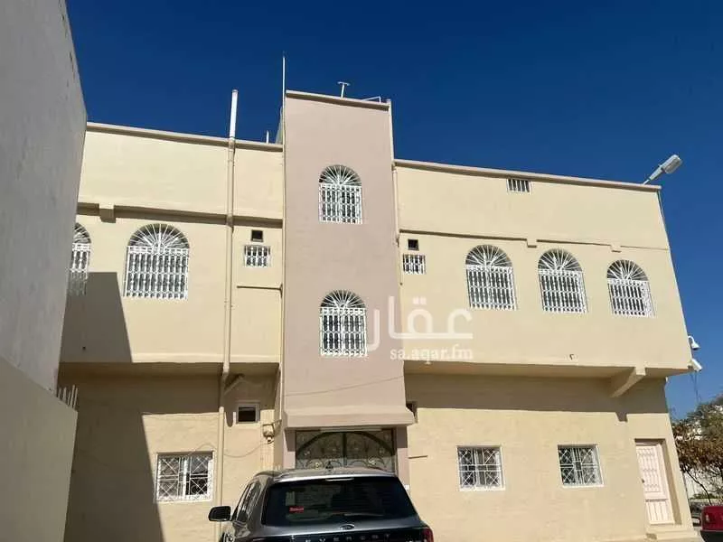 عمارة للإيجار في شارع النعائم, حي الرائد, مدينة بلجرشي, منطقة الباحة 1 صورة