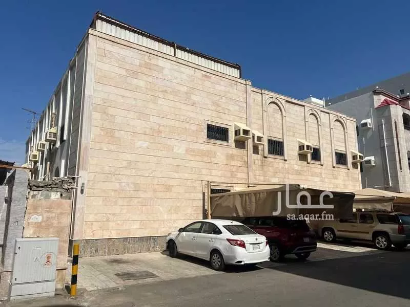 عمارة للبيع في شارع الرزيزه, حي النزهة, مدينة جدة, منطقة مكة المكرمة 1 صورة