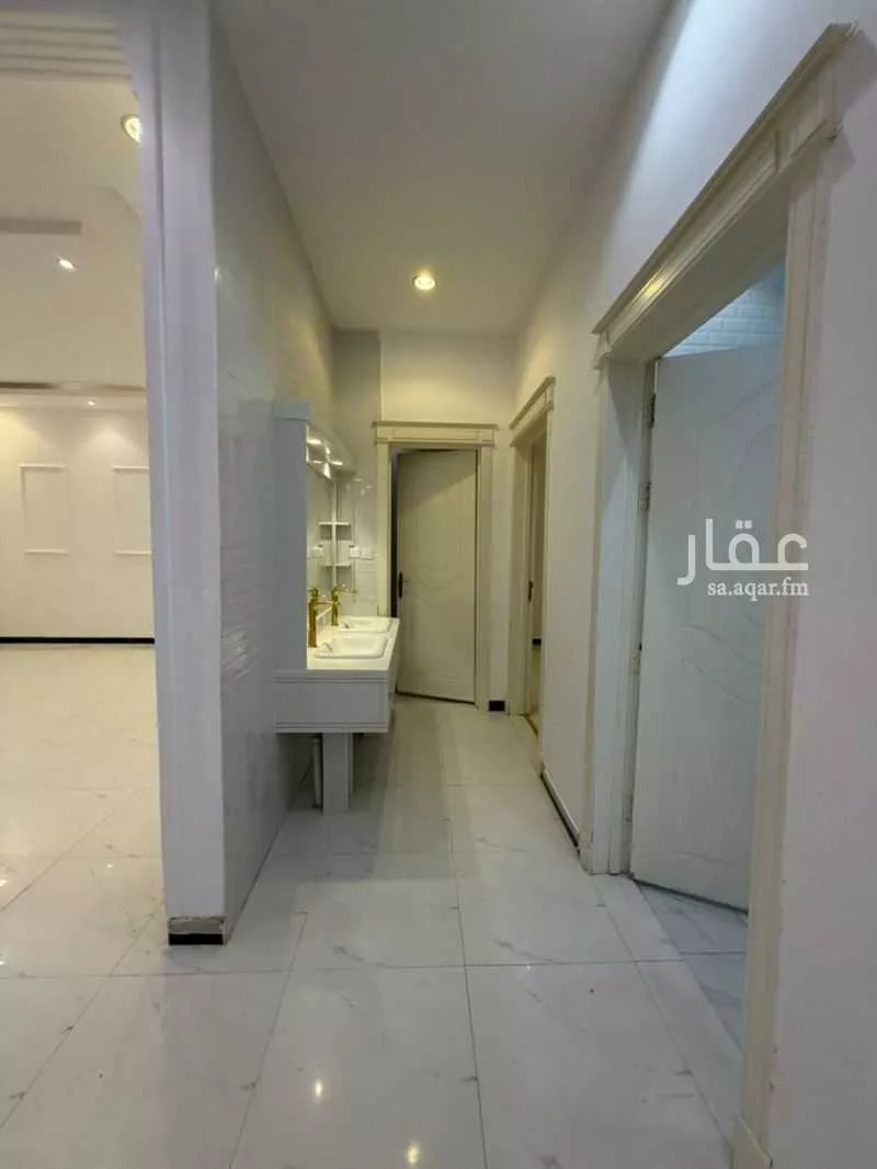 فيلا للإيجار في شارع احمد بن سعادة, حي الرمال, مدينة الرياض, منطقة الرياض 1 صورة