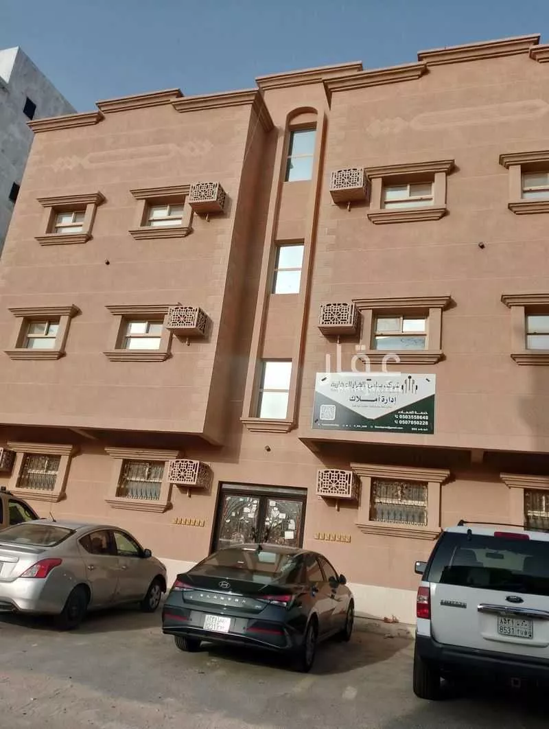 عمارة للإيجار في شارع اياس الدوسي, حي السنيدية, مدينة الاحساء, المنطقة الشرقية 1 صورة