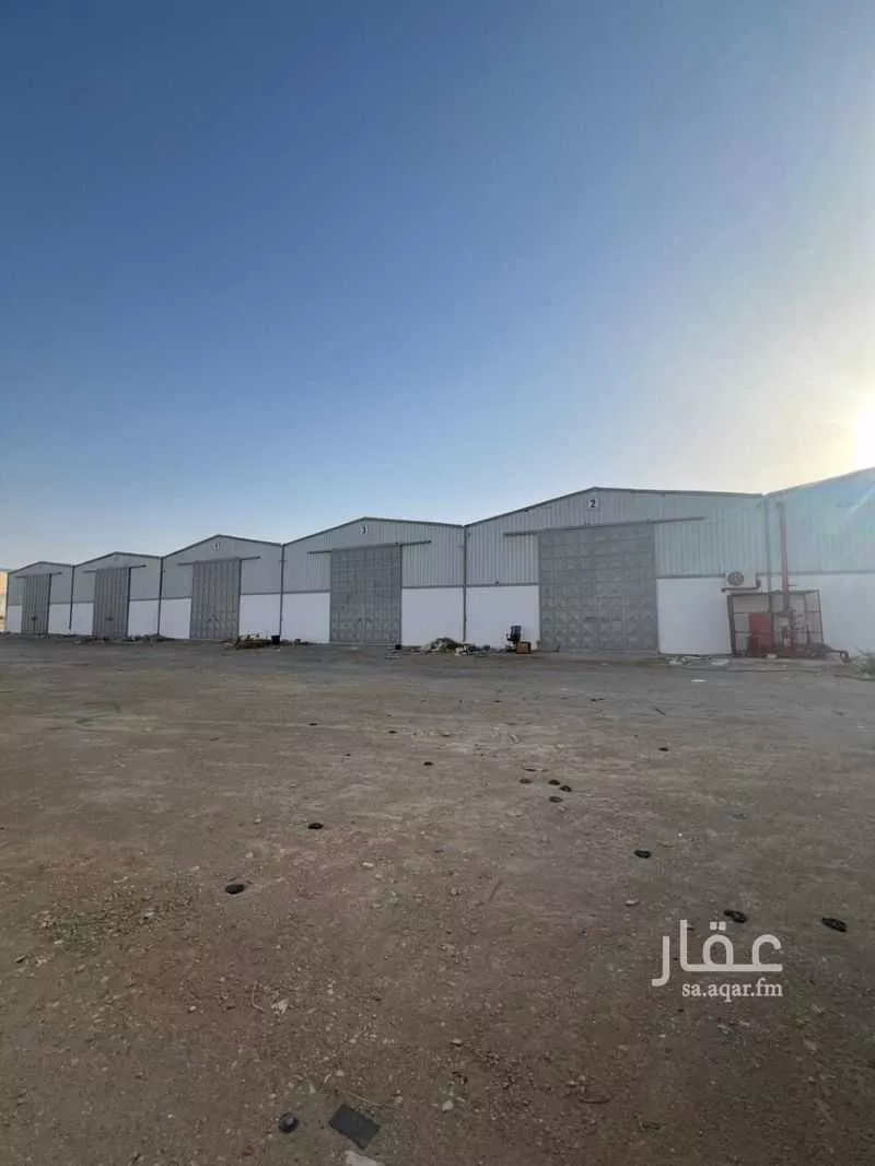 مستودع للإيجار في شارع ابن البيطار, حي النرجس, مدينة الرياض, منطقة الرياض 1 صورة