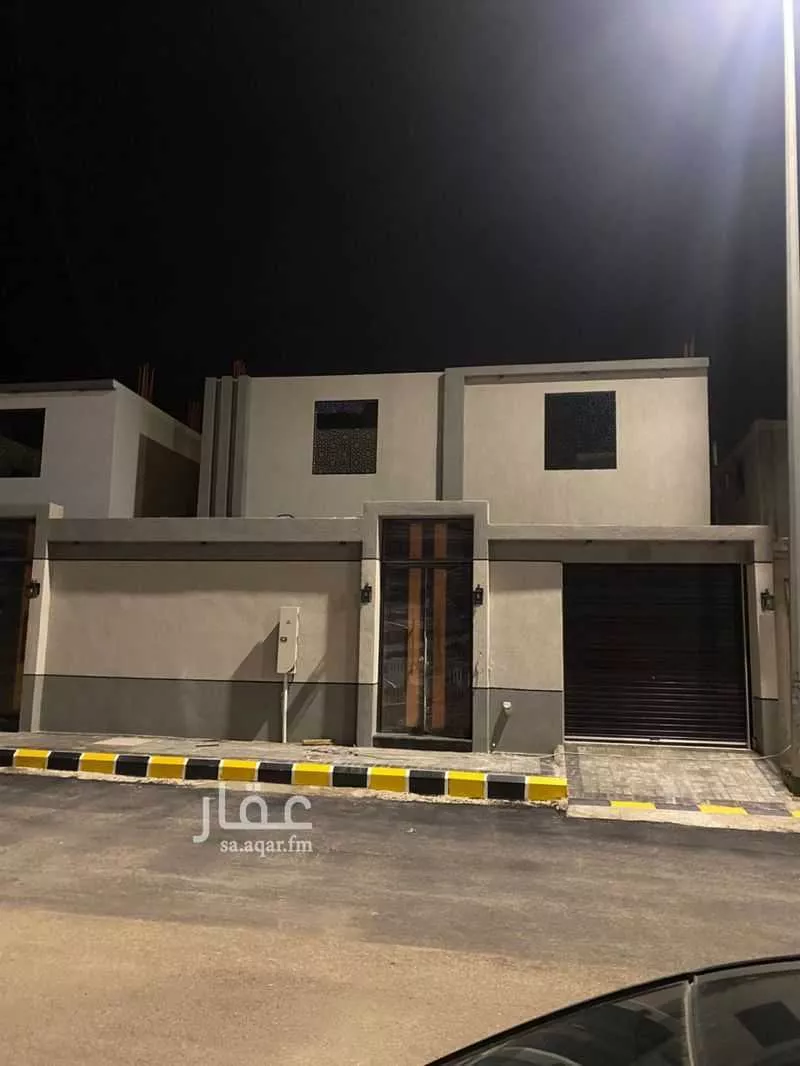 دور للبيع في شارع محمد بن هيصم, حي أبو مرخة, مدينة المدينه المنوره, منطقة المدينة المنورة 1 صورة