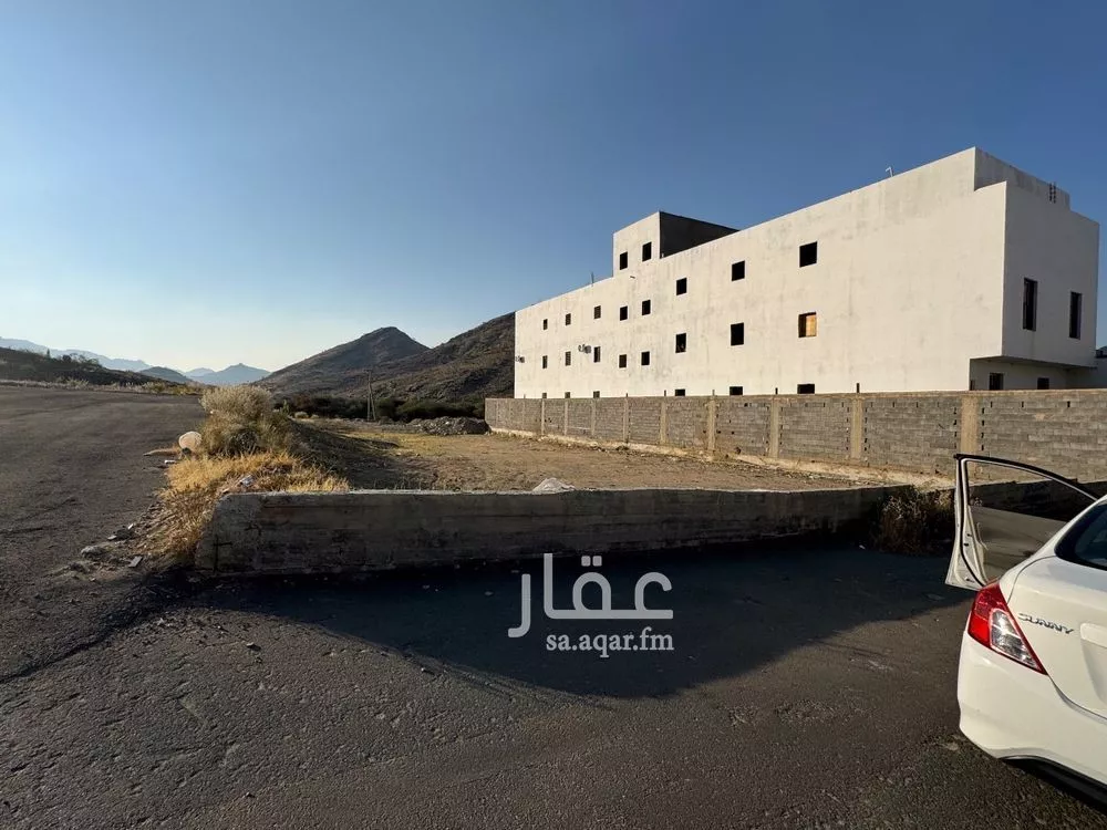 أرض للبيع في شارع يوسف السلمي, حي الأخباب, مدينة الطائف, منطقة مكة المكرمة 1 صورة