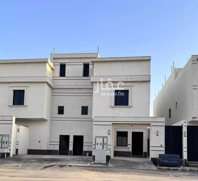 دور للبيع في شارع شيبان بن أبي شيبة, حي الرمال, مدينة الرياض, منطقة الرياض 1 صورة