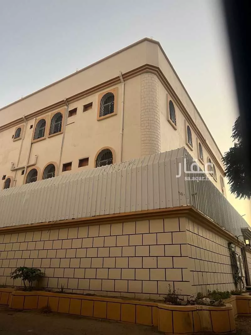 عمارة للبيع في شارع بدر 55, حي بدر, مدينة خميس مشيط, منطقة عسير 1 صورة