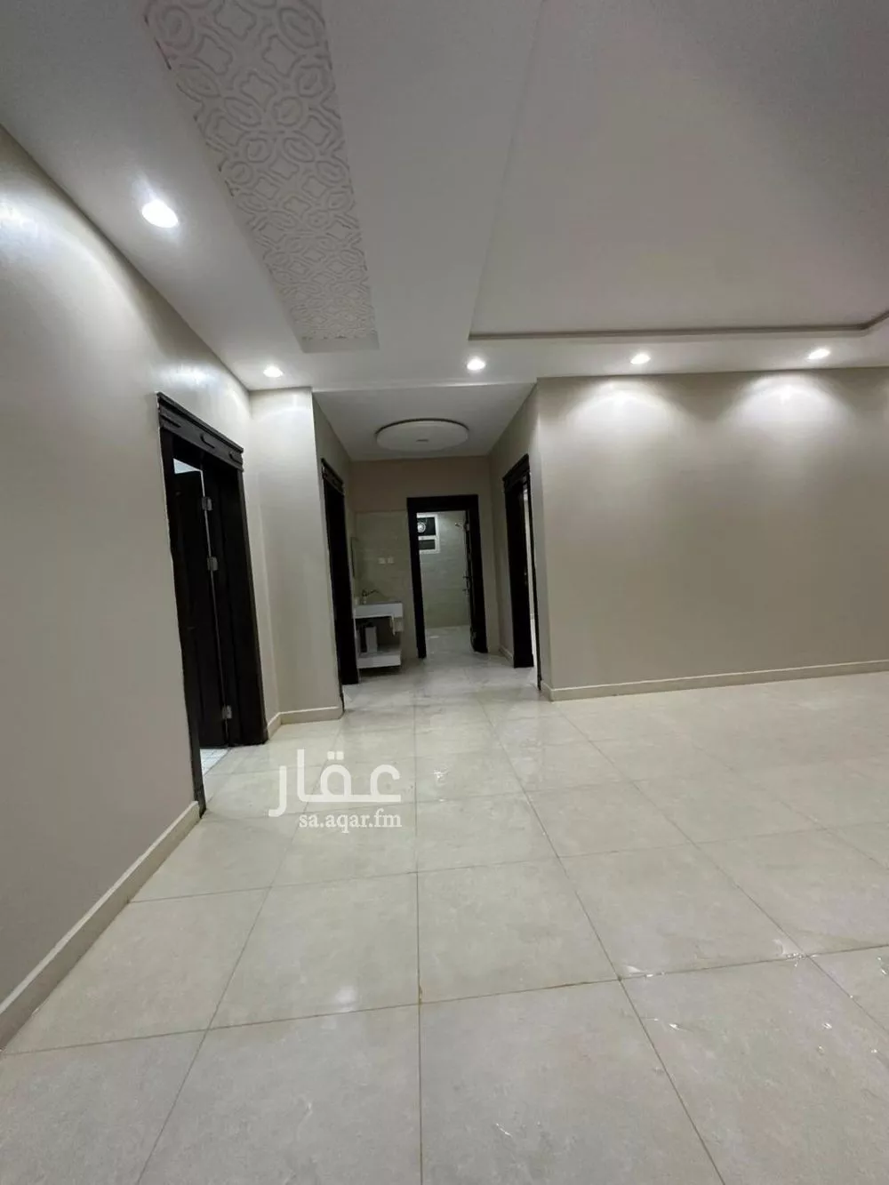 شقة للإيجار في شارع أبي بكر بن عبدالله, حي العزيزية, مدينة الرياض, منطقة الرياض 1 صورة