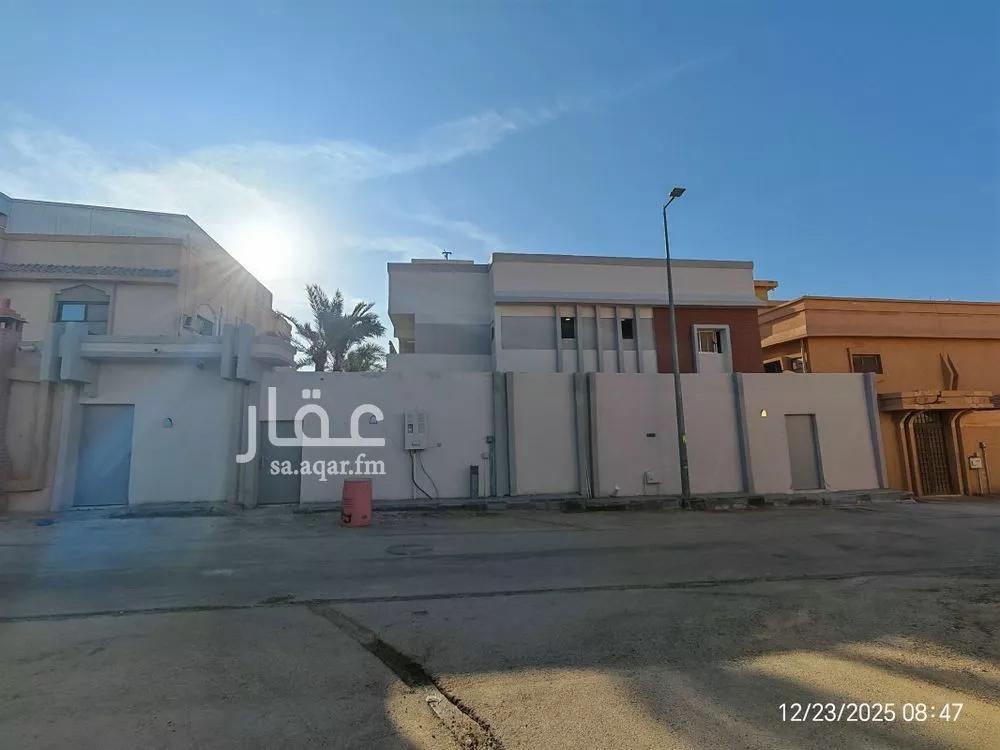 دور للإيجار في شارع عبدالرحمن ابن عقبة, حي الرفيعة, مدينة بريدة, منطقة القصيم 1 صورة