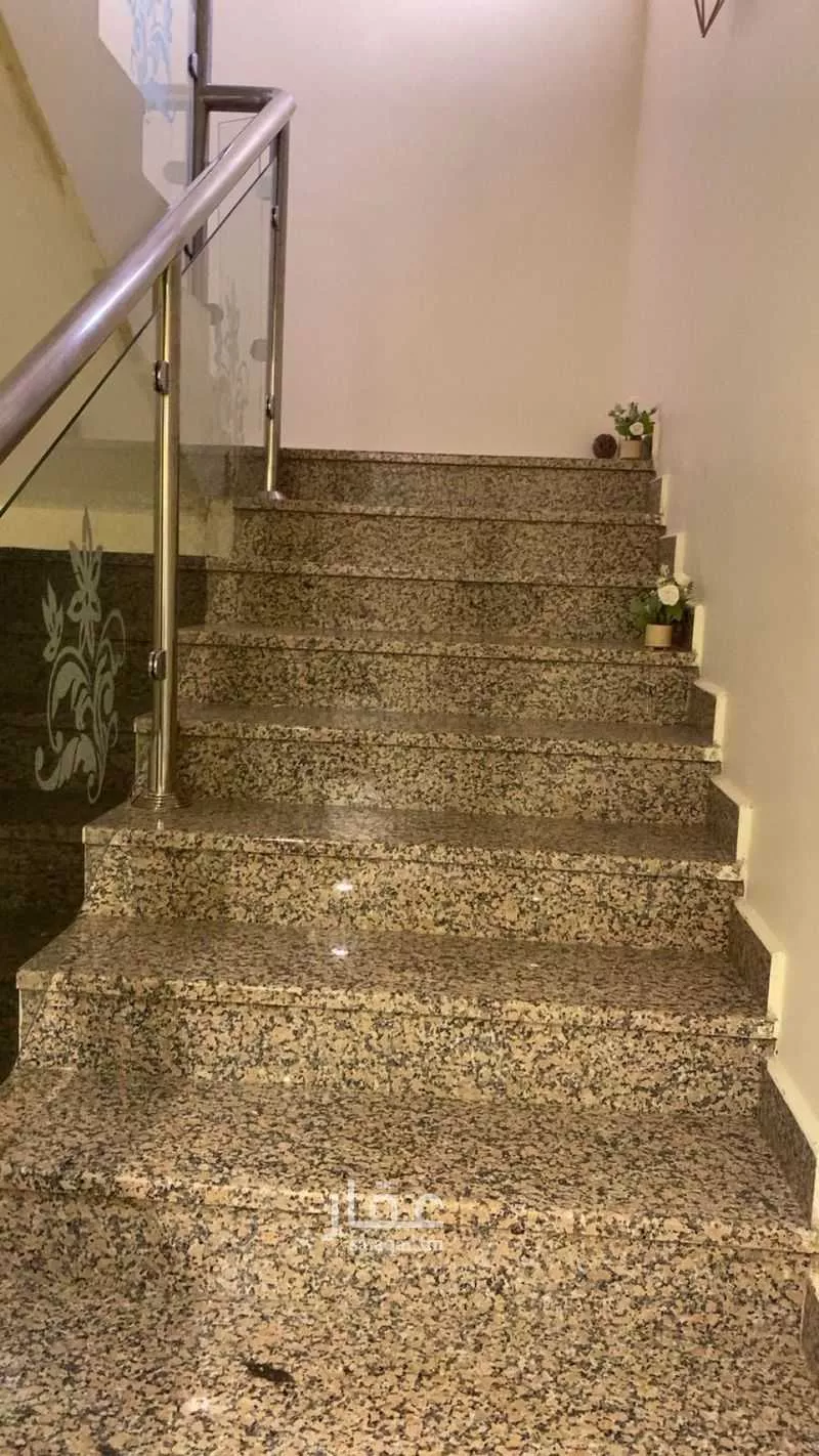 فيلا للإيجار في شارع ابن زرقان, حي المهدية, مدينة الرياض, منطقة الرياض 1 صورة