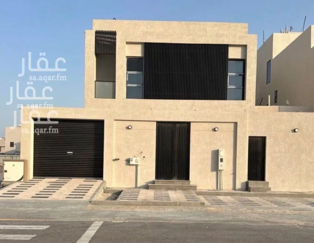 فيلا للبيع في شارع 143 السيف, حي السيف, مدينة الدمام, المنطقة الشرقية 1 صورة