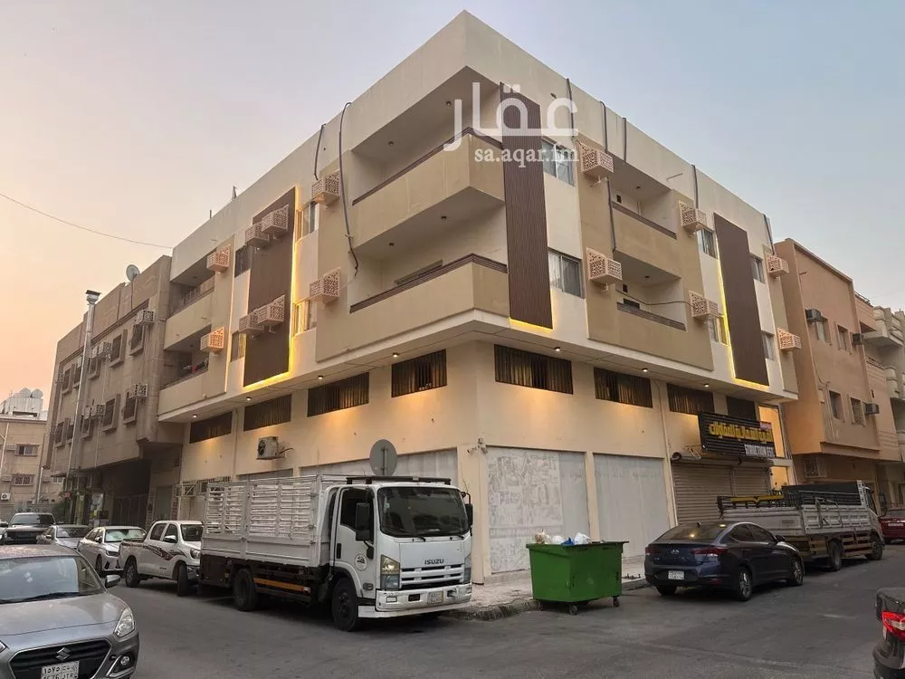 عمارة للبيع في شارع الامير منصور ابن عبدالعزيز, حي الخبرالشمالية, مدينة الخبر, المنطقة الشرقية 1 صورة
