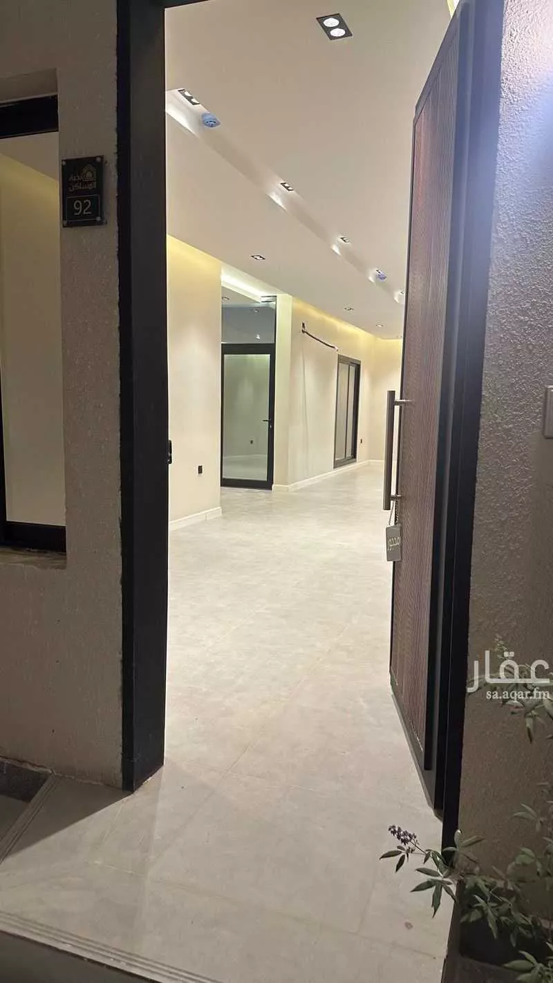 فيلا للإيجار في شارع علي بن احمد العمري, حي العارض, مدينة الرياض, منطقة الرياض 1 صورة