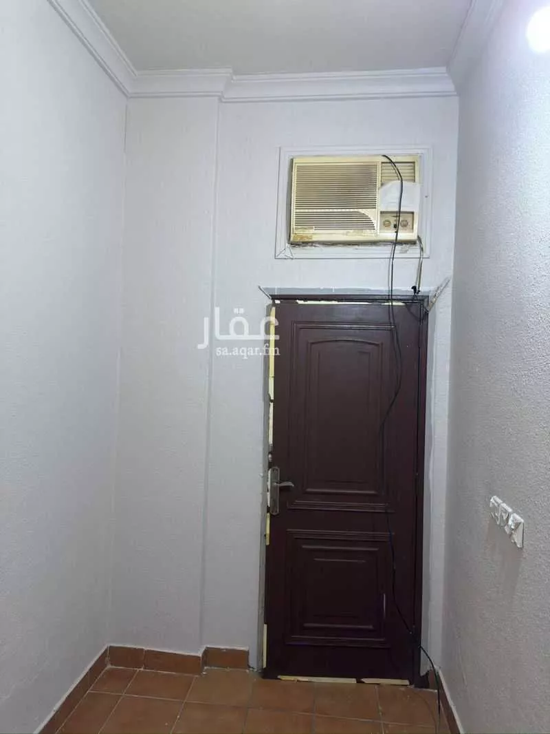 غرفة للإيجار في شارع فيصل مبارك ، حي الروضة ، جدة ، جدة 1 صورة