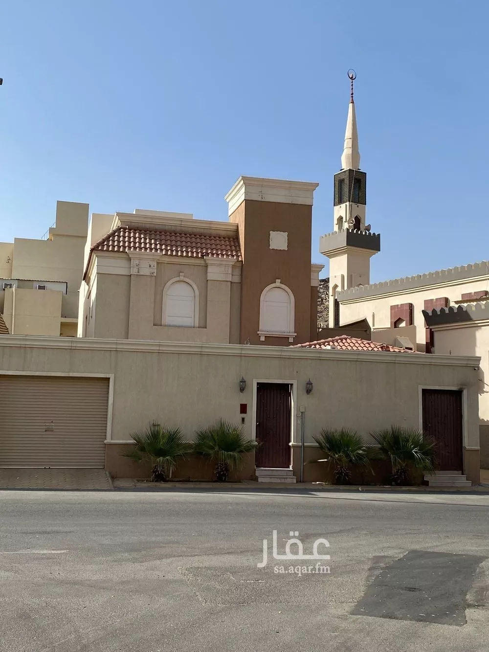 فيلا للبيع في شارع القمري, حي العوالي, مدينة مكه المكرمه, منطقة مكة المكرمة 1 صورة