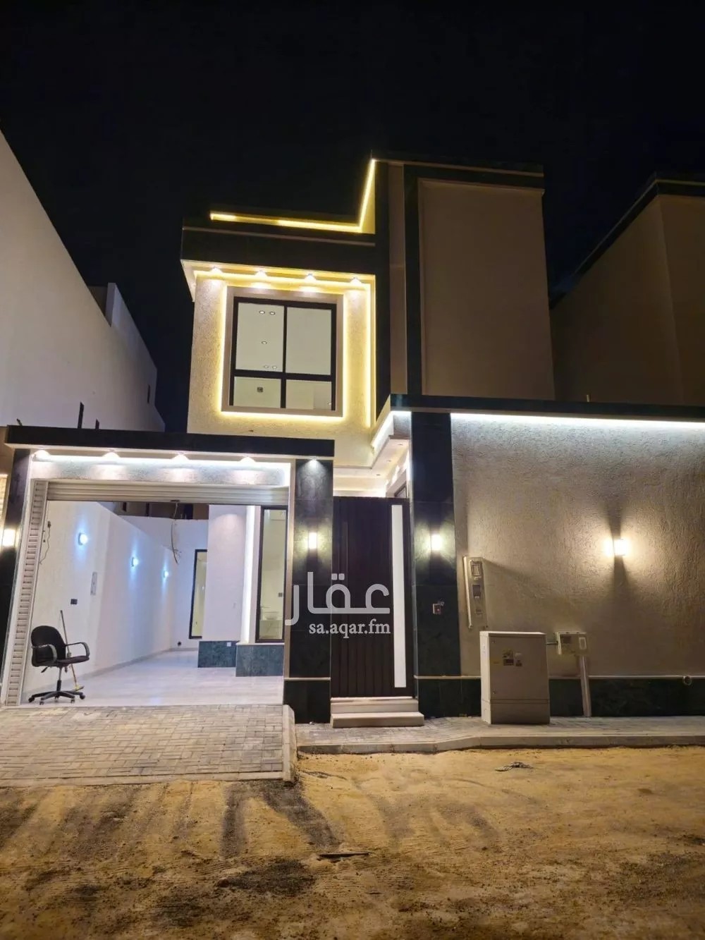 فيلا للبيع في شارع المعتصم بن الرشيد, حي الرمال, مدينة الرياض, منطقة الرياض 1 صورة