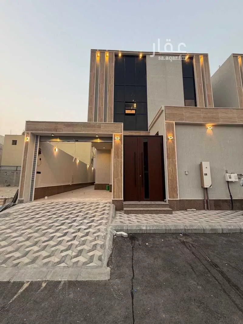 فيلا للبيع في شارع انيف ابن حبيب, حي طيبة, مدينة الدمام, المنطقة الشرقية 1 صورة