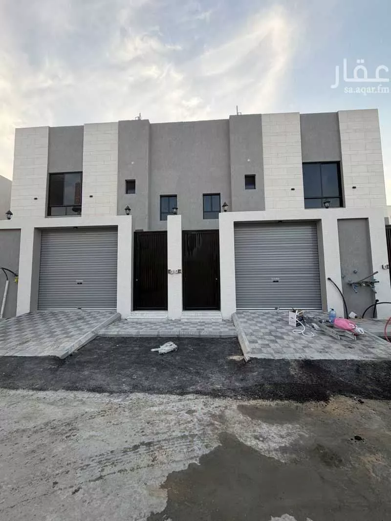 فيلا للبيع في شارع بطحاء, حي ضاحية الملك فهد, مدينة الدمام, المنطقة الشرقية 1 صورة