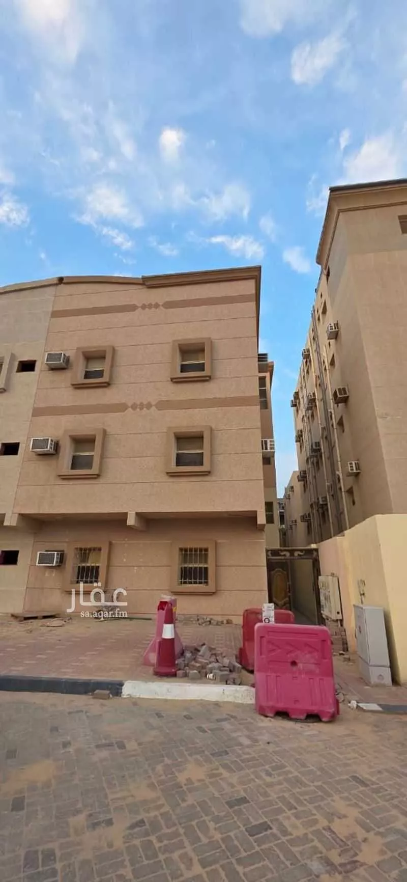 عمارة للبيع في شارع عين البحيرية, حي السلام الأول, مدينة الاحساء, المنطقة الشرقية 1 صورة