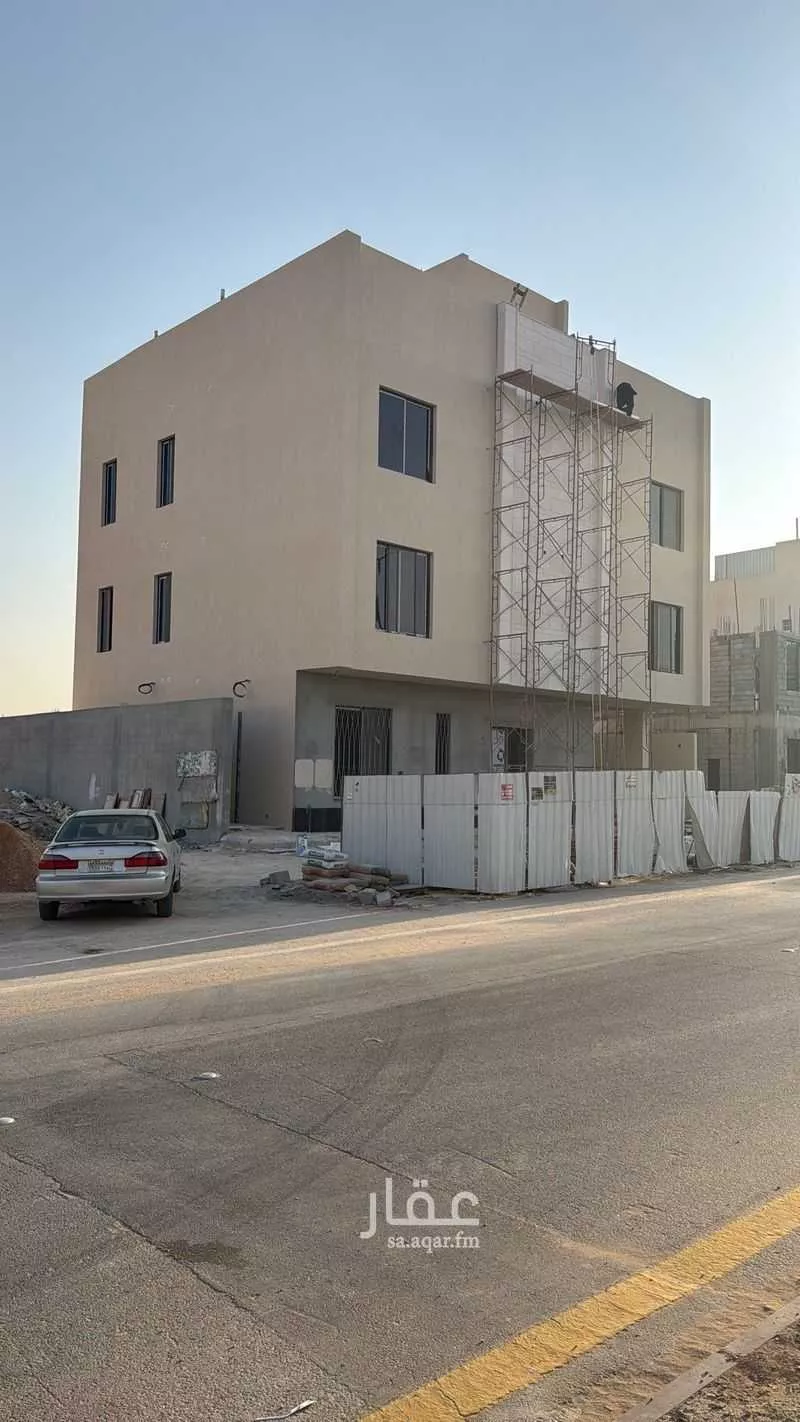 عمارة للبيع في شارع الجندل ، حي ظهرة لبن ، الرياض ، منطقة الرياض 1 صورة