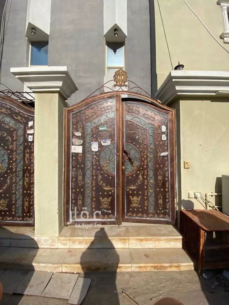 عمارة للبيع في شارع الصنفي, حي الزهرة, مدينة الاحساء, المنطقة الشرقية 1 صورة