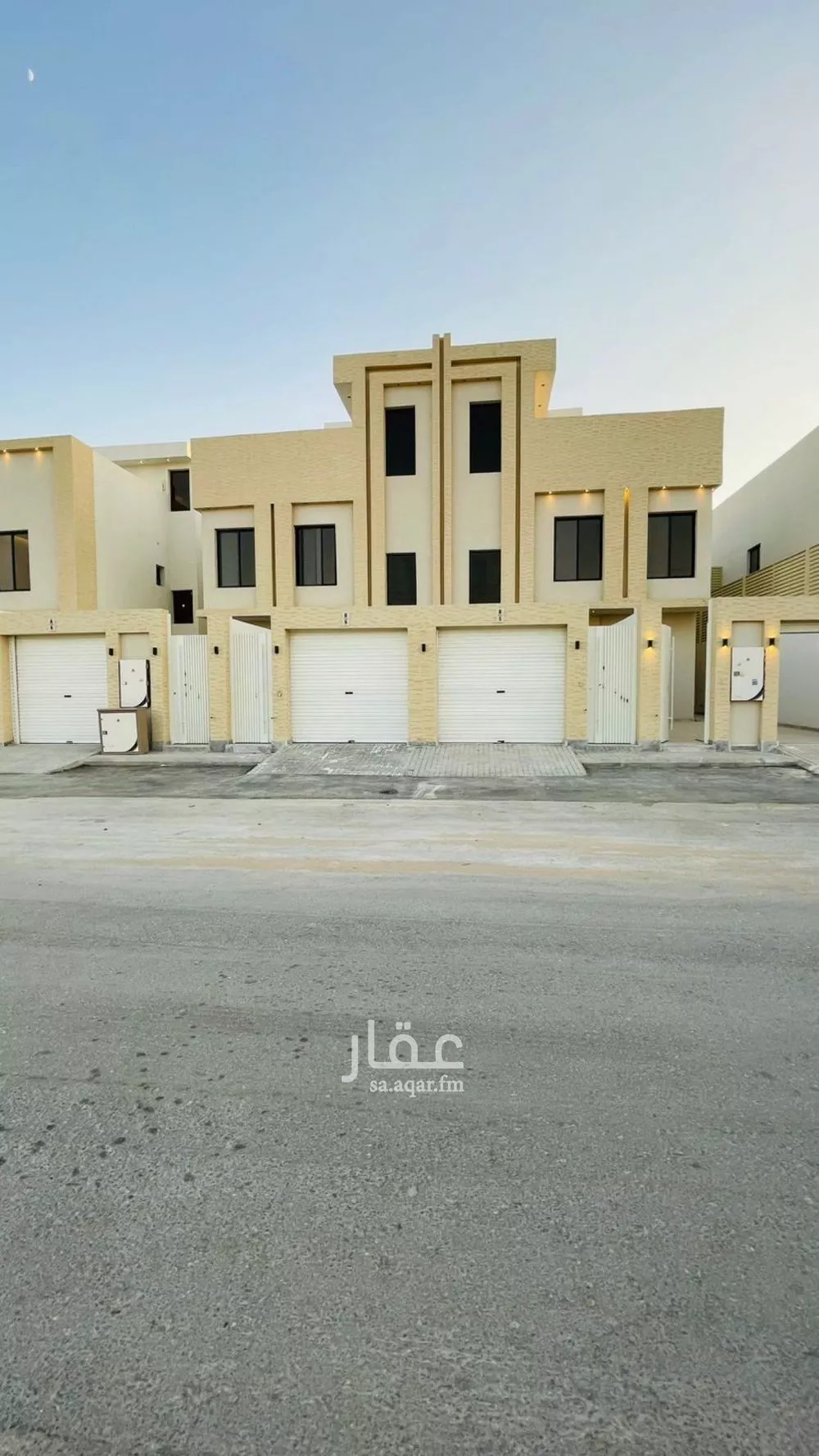 دور للبيع في شارع يعقوب بن أبي الفضل, حي عكاظ, مدينة الرياض, منطقة الرياض 1 صورة