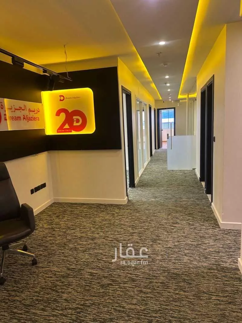 مكتب تجاري للإيجار في شارع الامير سلطان, حي الخالدية, مدينة جدة, منطقة مكة المكرمة 1 صورة