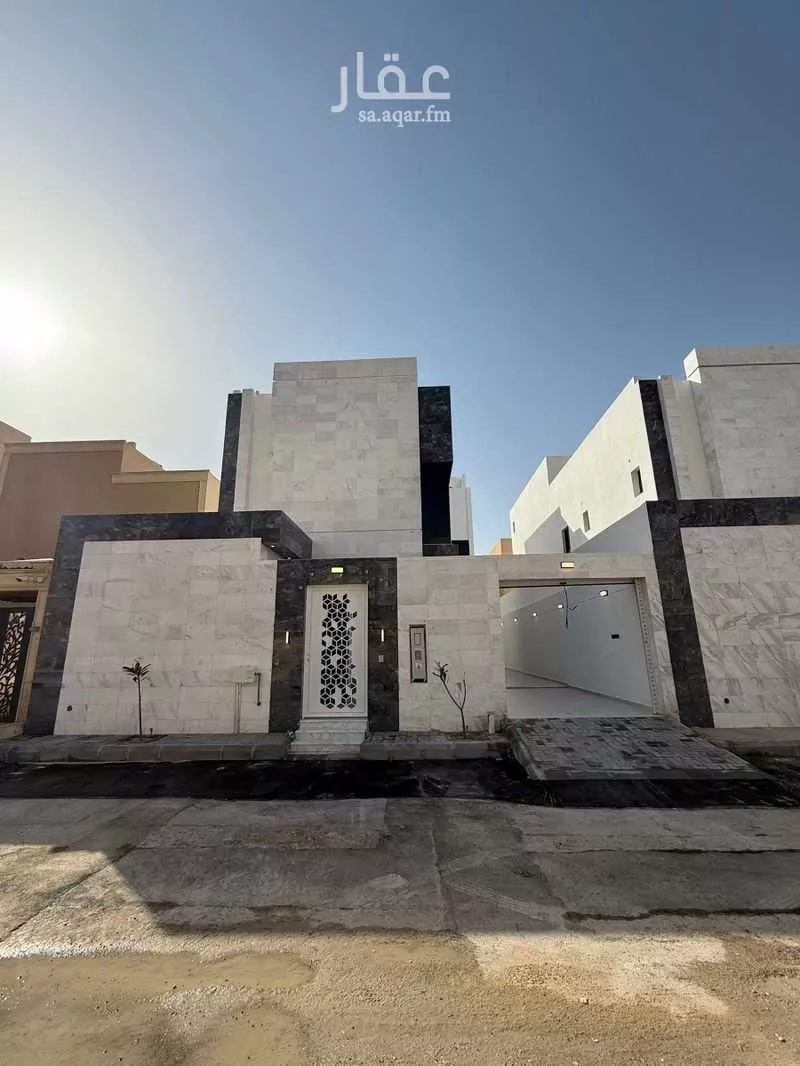 فيلا للبيع في شارع جنيد بن عبد الرحمن بن عوف, حي غياضة, مدينة الخرج, منطقة الرياض 1 صورة