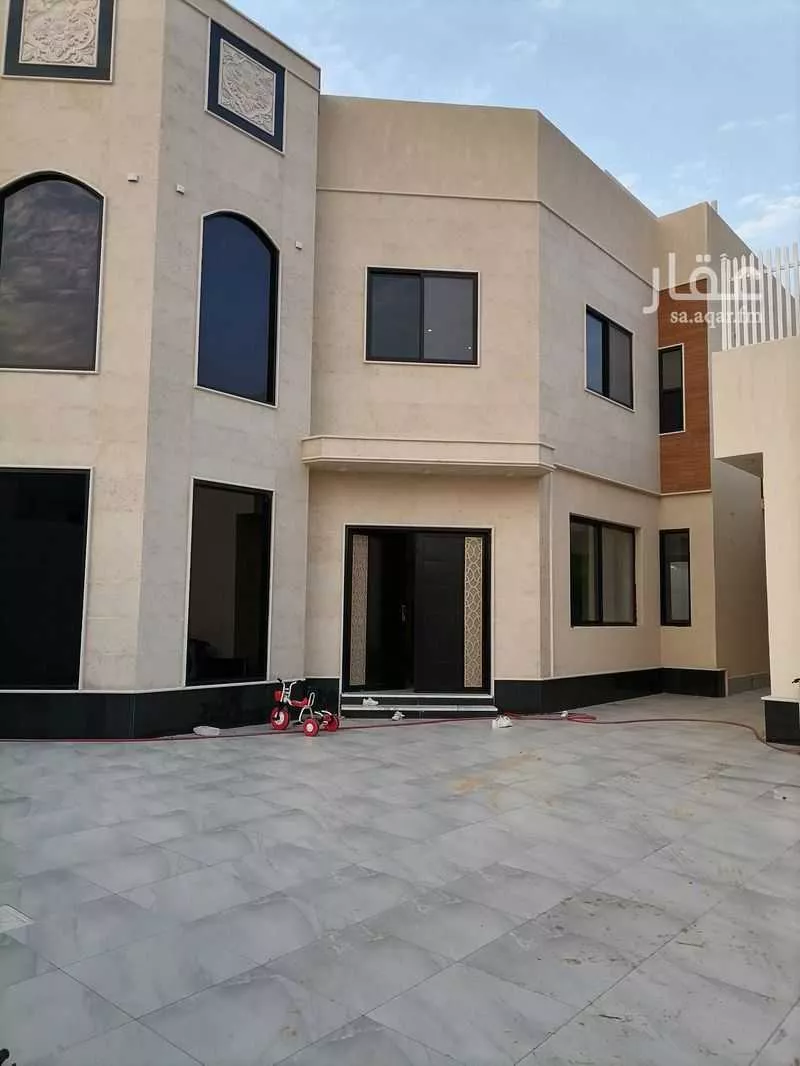 فيلا للبيع في شارع علقمة بن سعيد بن العاص ، حي البصر ، البصر ، بريدة 1 صورة