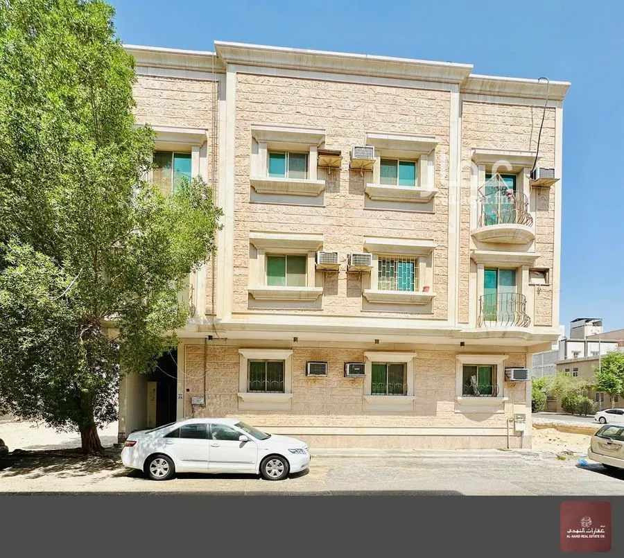 شقة للإيجار في شارع الامير هذلول ابن عبدالعزيز, حي مدينة العمال, مدينة الخبر, المنطقة الشرقية 1 صورة