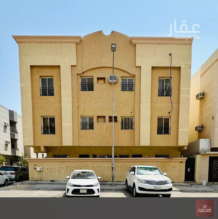 عمارة للبيع في شارع السلام, حي العقربية, مدينة الخبر, المنطقة الشرقية 1 صورة