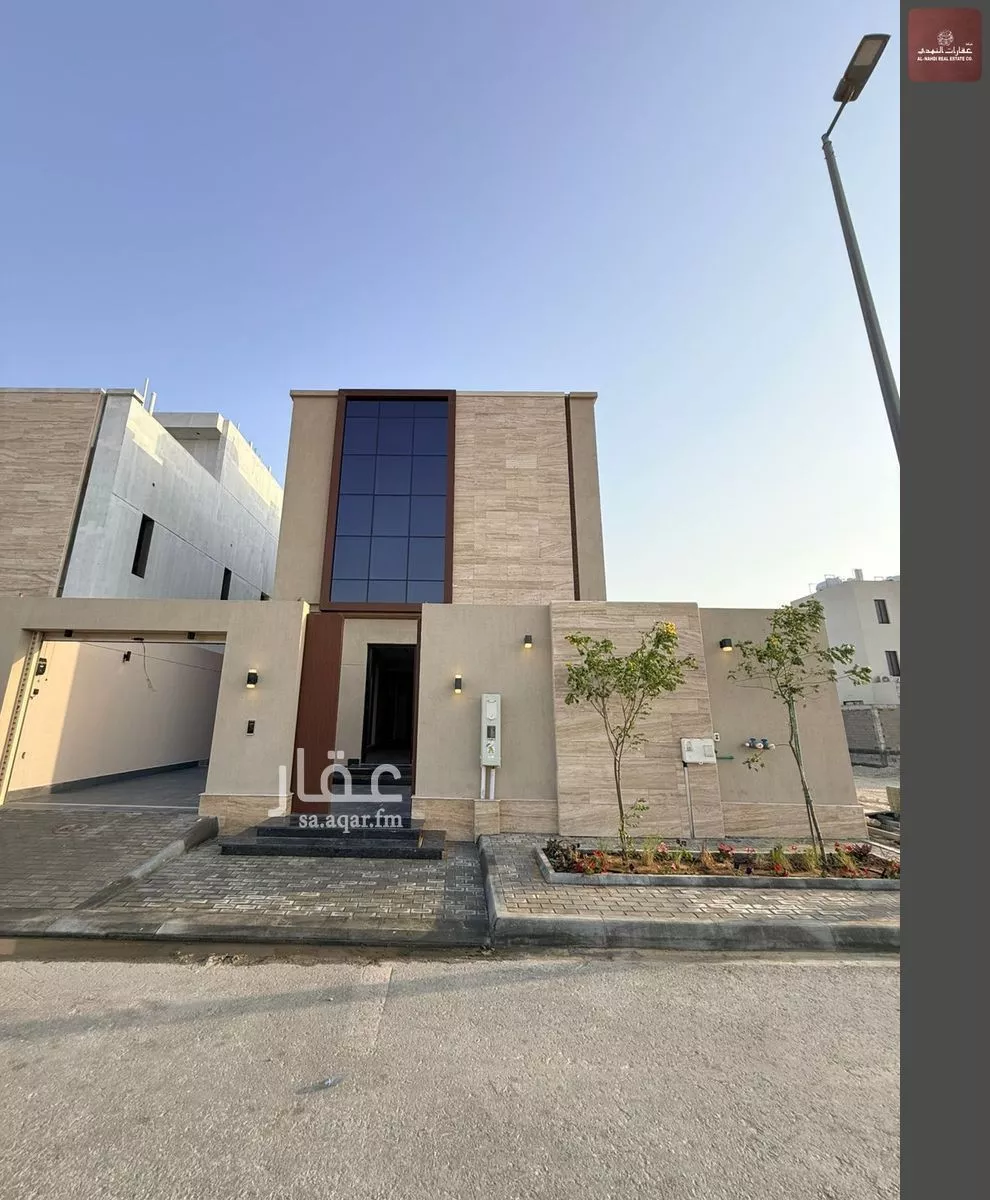 فيلا للبيع في شارع 100 السيف, حي السيف, مدينة الدمام, المنطقة الشرقية 1 صورة