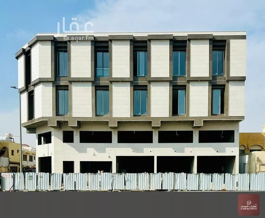 مكتب تجاري للإيجار في شارع شارع الامير حمود بن عبدالعزيز, حي العقربية, مدينة الخبر, المنطقة الشرقية 1 صورة