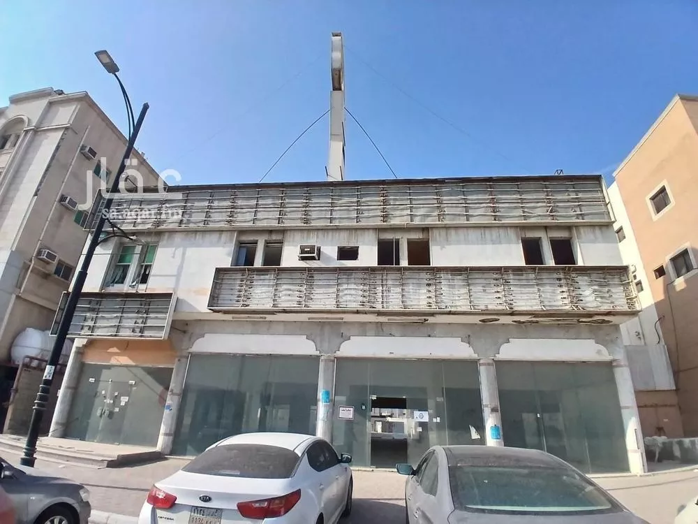 عمارة للإيجار في شارع طريق الملك فهد بن عبد العزيز, حي الضباب, مدينة الدمام, المنطقة الشرقية 1 صورة