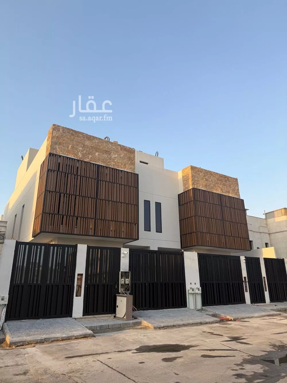 دور للبيع في شارع عبدالقادر المغربي, حي المروج, مدينة الرياض, منطقة الرياض 1 صورة