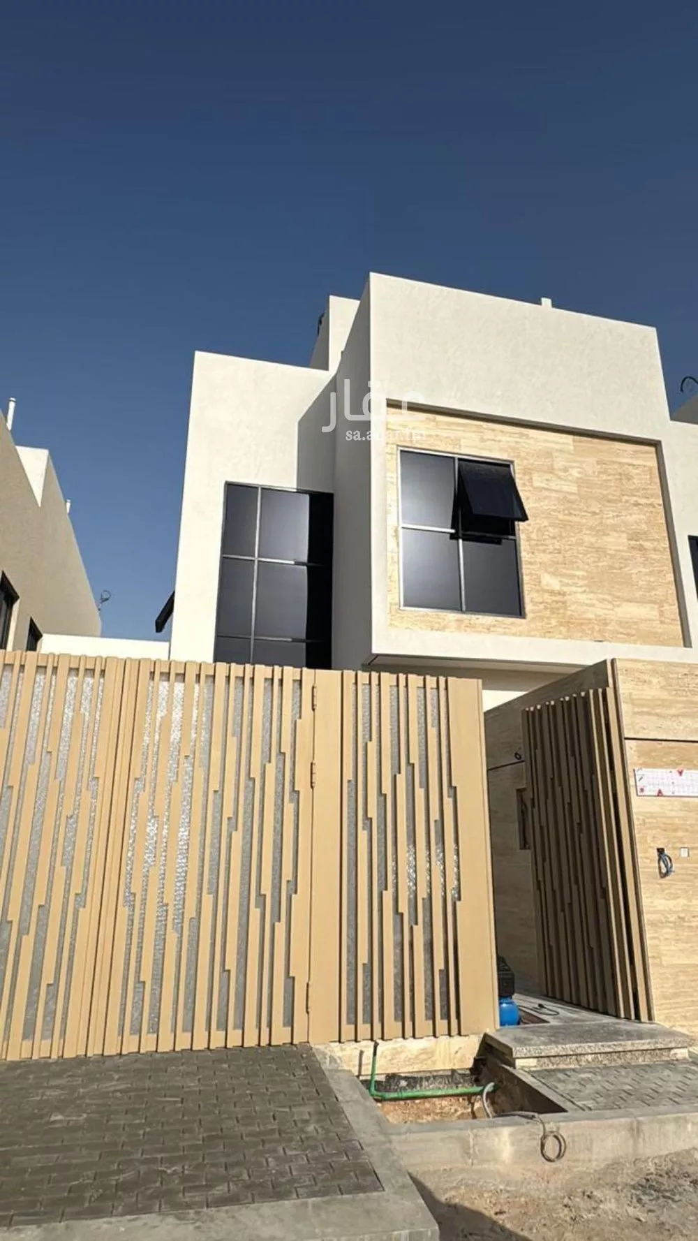 فيلا للبيع في شارع الأمير جلوي بن تركي بن عبدالله, حي الملك فهد, مدينة الرياض, منطقة الرياض 1 صورة