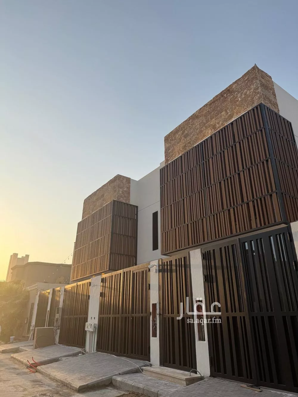 دور للبيع في شارع عبدالقادر المغربي, حي المروج, مدينة الرياض, منطقة الرياض 1 صورة