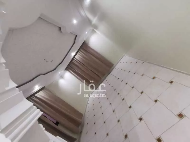 شقة للإيجار في شارع إبن الطرابلسي, حي الصفاء, مدينة جدة, منطقة مكة المكرمة 1 صورة