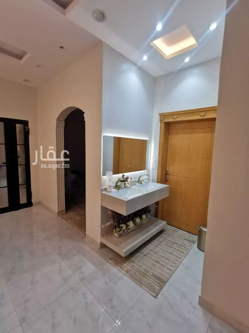 دور للبيع في شارع محمد بن مسعود الزواوي, حي المهدية, مدينة الرياض, منطقة الرياض 1 صورة