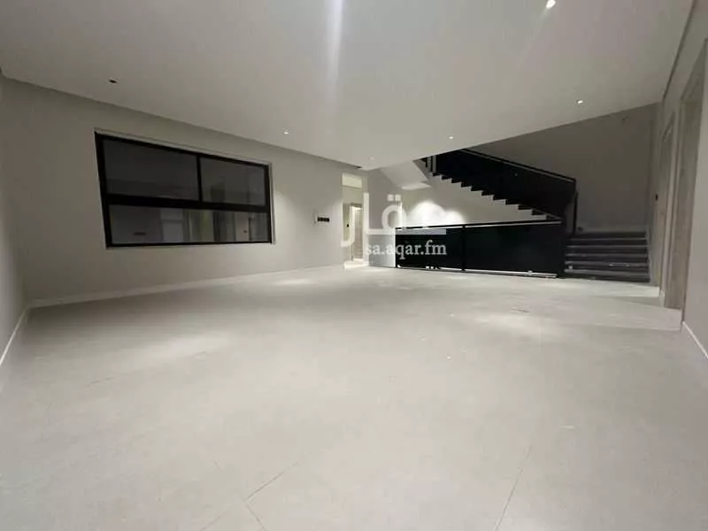 فيلا للبيع في شارع علي عبدالله الشحيتان, حي الخالدية, مدينة عنيزة, منطقة القصيم 1 صورة