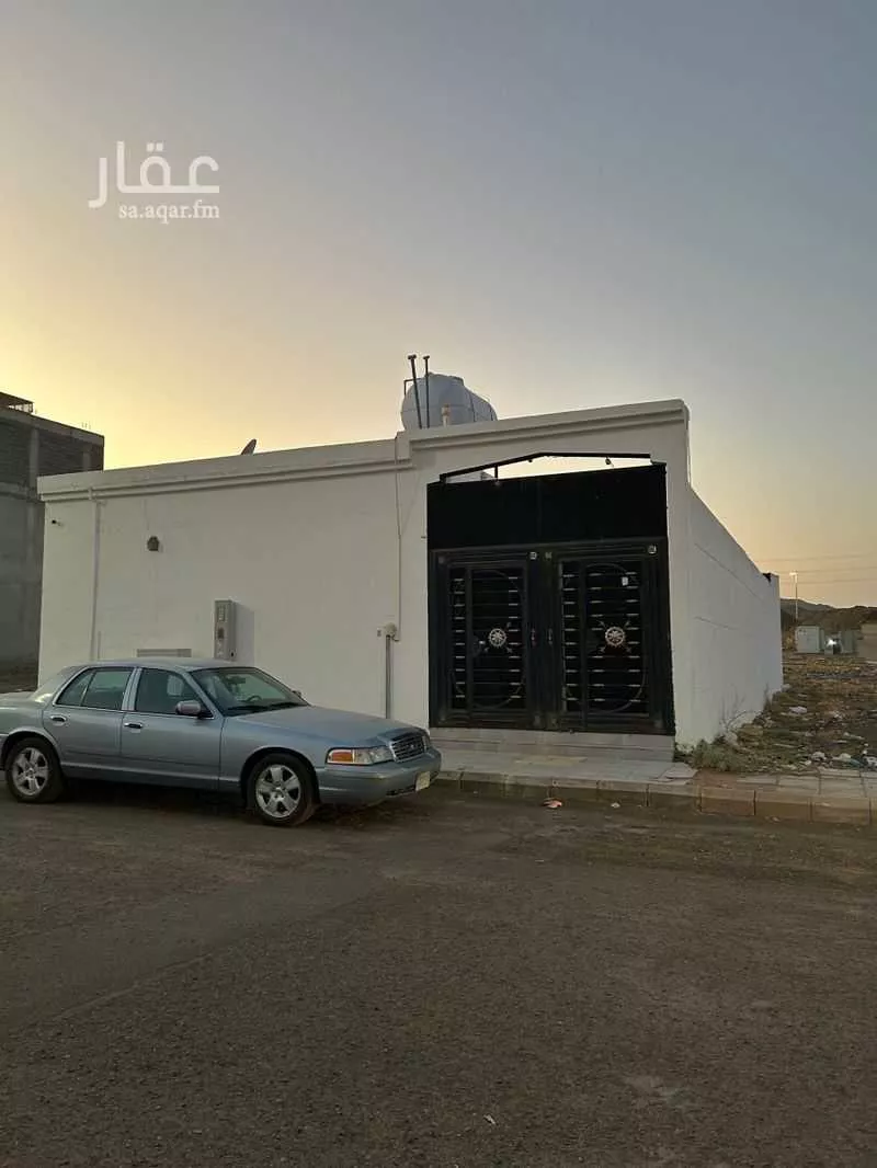 استراحة للبيع في شارع عبدالرحمن بن حازم, حي السلام, مدينة المدينه المنوره, منطقة المدينة المنورة 1 صورة
