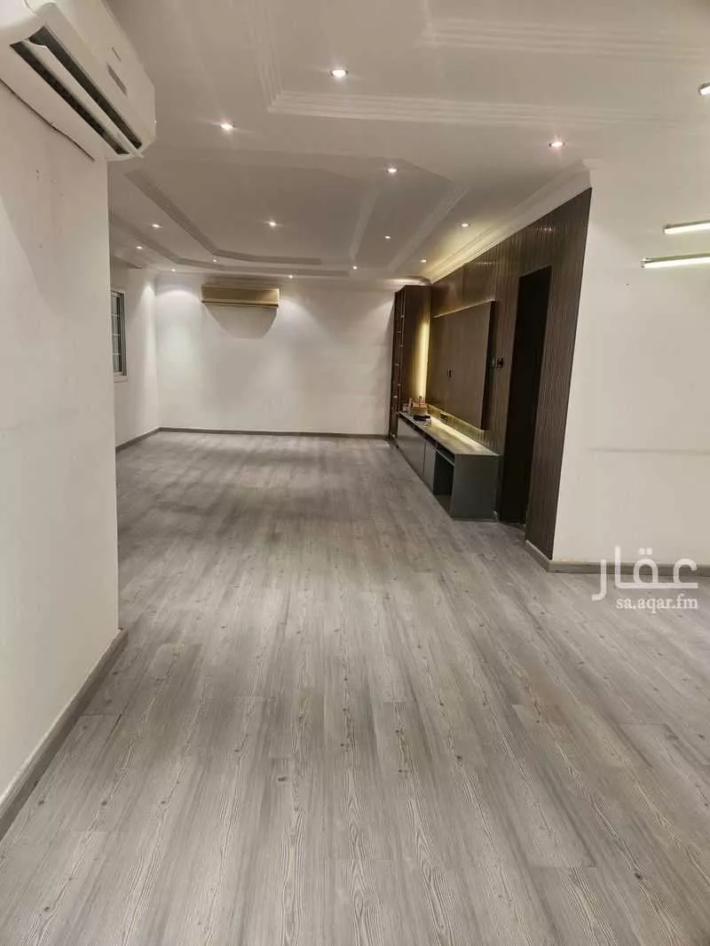فيلا للإيجار في شارع يوسف بن ابي اسحاق, حي المحمدية, مدينة الرياض, منطقة الرياض 1 صورة