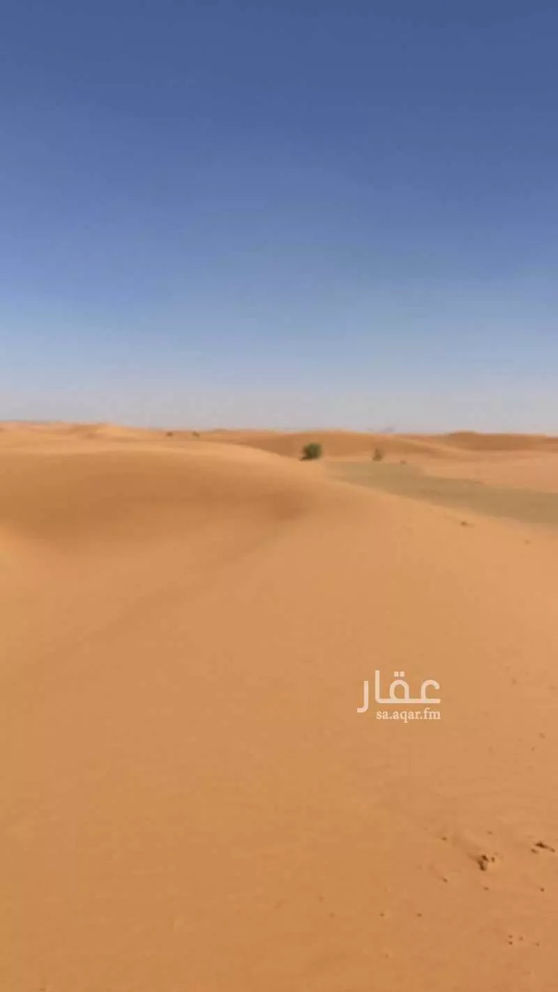 مزرعة للبيع في حي مخطط الاراض البيضاء1, مدينة ثادق, منطقة الرياض 1 صورة